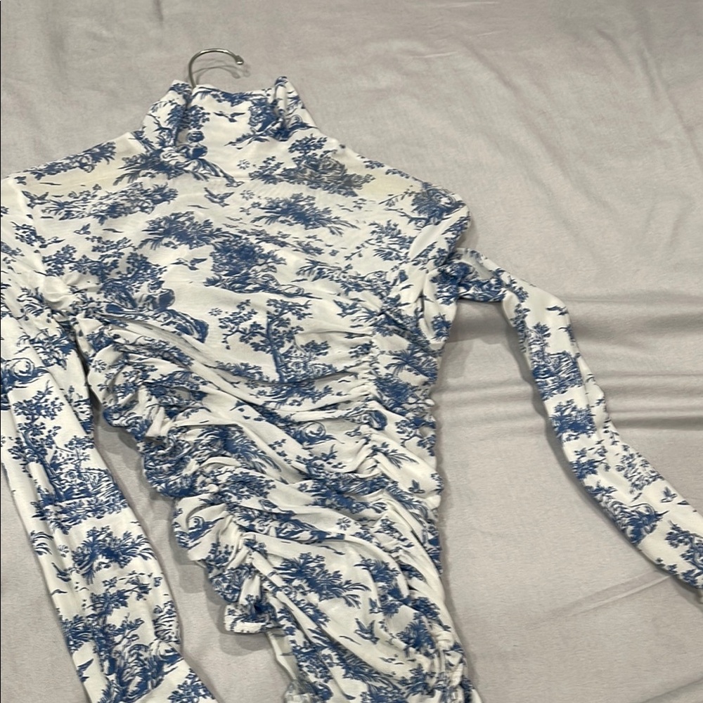SHEIN Blue and White Ruched Bodysuit
